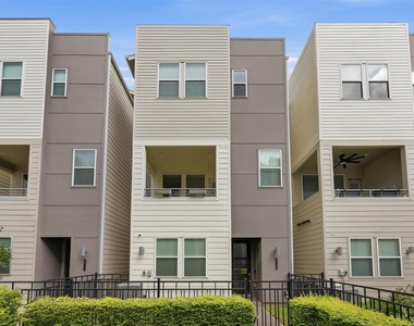 2709 Clinton Drive - Photo Thumbnail 4