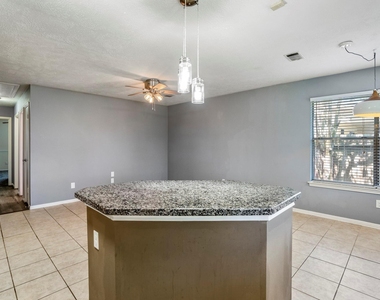 5211 Roserock Lane - Photo Thumbnail 15