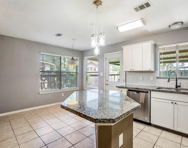 5211 Roserock Lane - Photo Thumbnail 13