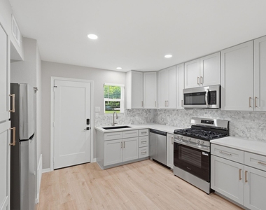 1919 20th Street - Photo Thumbnail 33