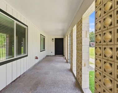 1919 20th Street - Photo Thumbnail 40
