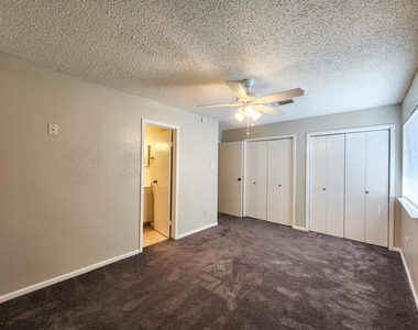 17742 Kings Park Lane - Photo Thumbnail 13