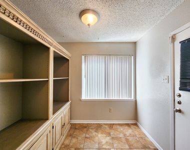 17742 Kings Park Lane - Photo Thumbnail 9