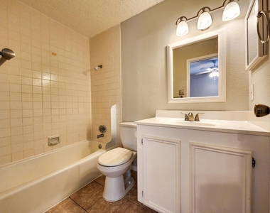 17742 Kings Park Lane - Photo Thumbnail 12