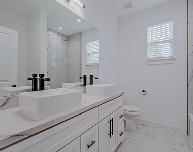 6732 Goforth Street - Photo Thumbnail 15