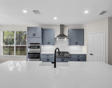 22002 Madera Canyon Court - Photo Thumbnail 18