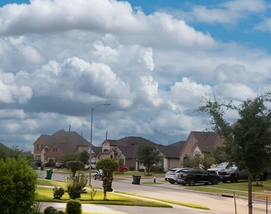 31415 Whitcombe Summit Way - Photo Thumbnail 34