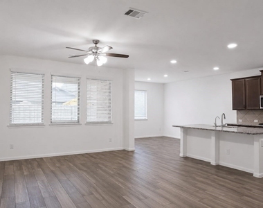 31415 Whitcombe Summit Way - Photo Thumbnail 5