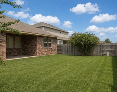 31415 Whitcombe Summit Way - Photo Thumbnail 31
