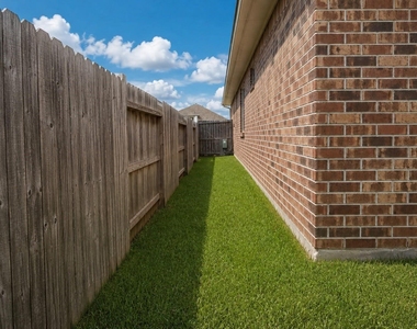 31415 Whitcombe Summit Way - Photo Thumbnail 30