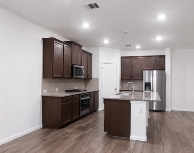 31415 Whitcombe Summit Way - Photo Thumbnail 7