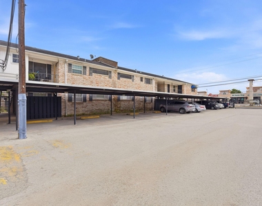 7900 Westheimer Road - Photo Thumbnail 38