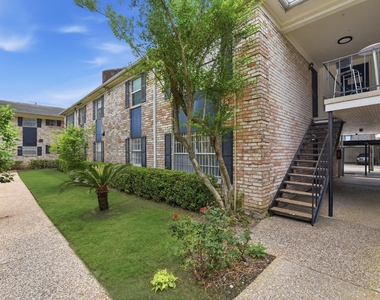 7900 Westheimer Road - Photo Thumbnail 2