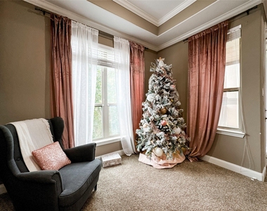 717 Via Lago - Photo Thumbnail 25