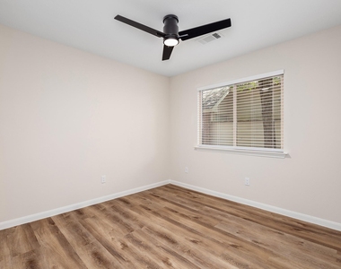 42 Camber Pine Place - Photo Thumbnail 28