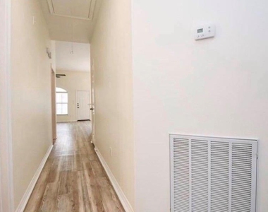 12755 Mill Ridge Dr - Photo Thumbnail 25