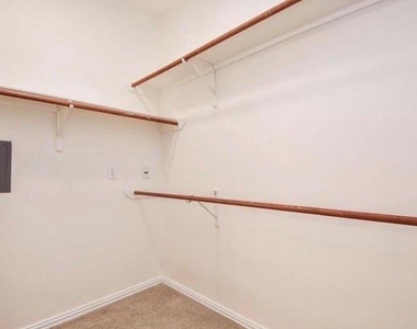 12755 Mill Ridge Dr - Photo Thumbnail 24