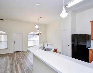12755 Mill Ridge Dr - Photo Thumbnail 12