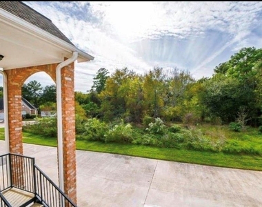 12755 Mill Ridge Dr - Photo Thumbnail 2