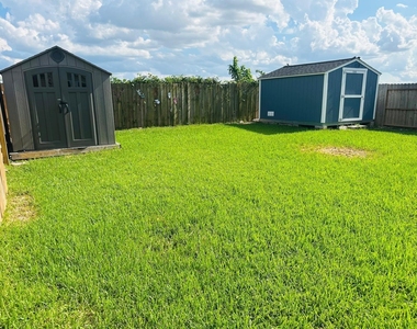 13926 Tinsley Court - Photo Thumbnail 15