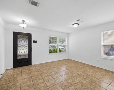 13926 Tinsley Court - Photo Thumbnail 2