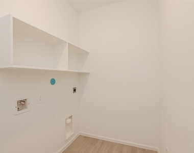 625 Royal Arch Drive - Photo Thumbnail 30