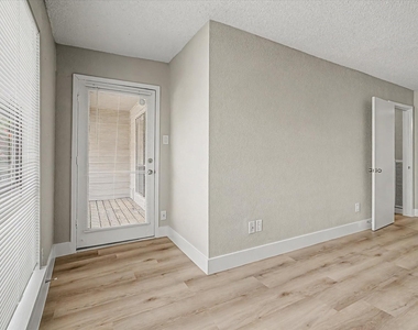 9552 Windswept Lane - Photo Thumbnail 25