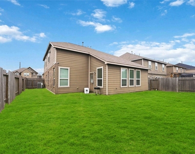 14702 Meadow Acre Trail - Photo Thumbnail 18
