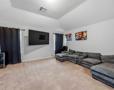 14702 Meadow Acre Trail - Photo Thumbnail 10