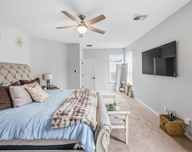 14702 Meadow Acre Trail - Photo Thumbnail 8