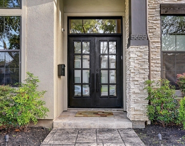 5655 Locke Lane - Photo Thumbnail 2