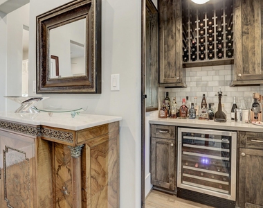 5655 Locke Lane - Photo Thumbnail 14