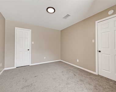 919 Longview Drive - Photo Thumbnail 32