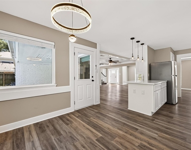 919 Longview Drive - Photo Thumbnail 20