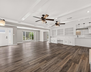 919 Longview Drive - Photo Thumbnail 8