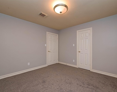 4502 Devonshire Street - Photo Thumbnail 22