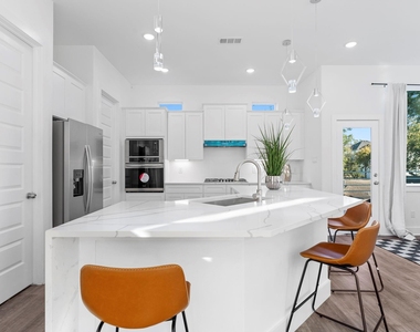 6721 Saint Augustine Street - Photo Thumbnail 7