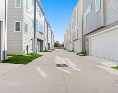 6721 Saint Augustine Street - Photo Thumbnail 4