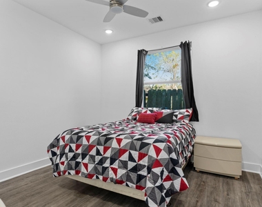 6721 Saint Augustine Street - Photo Thumbnail 22