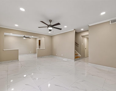6649 De Moss Drive - Photo Thumbnail 2