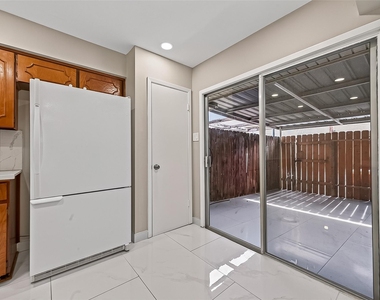 6649 De Moss Drive - Photo Thumbnail 19