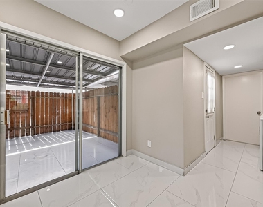 6649 De Moss Drive - Photo Thumbnail 20