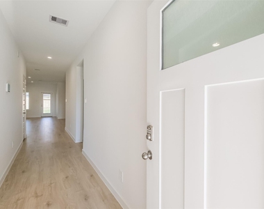 31718 Hallington Hill Lane - Photo Thumbnail 4