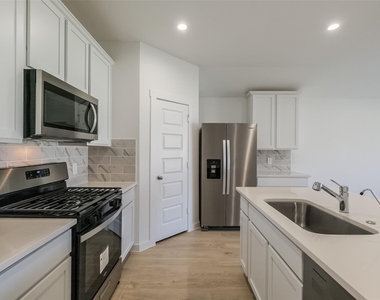 31718 Hallington Hill Lane - Photo Thumbnail 5
