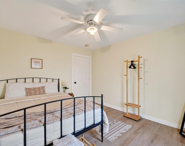 1314 E 34th Street - Photo Thumbnail 19