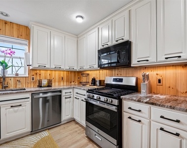 1314 E 34th Street - Photo Thumbnail 10