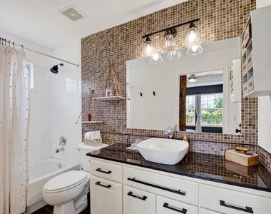 1314 E 34th Street - Photo Thumbnail 15