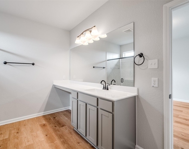 32315 Clouser Minnow Court - Photo Thumbnail 8