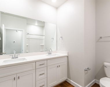 815 Roosevelt - Photo Thumbnail 28