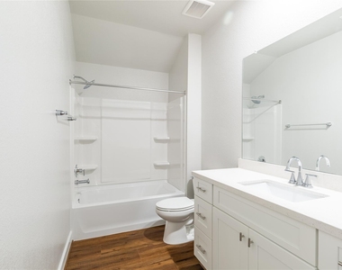 815 Roosevelt - Photo Thumbnail 25